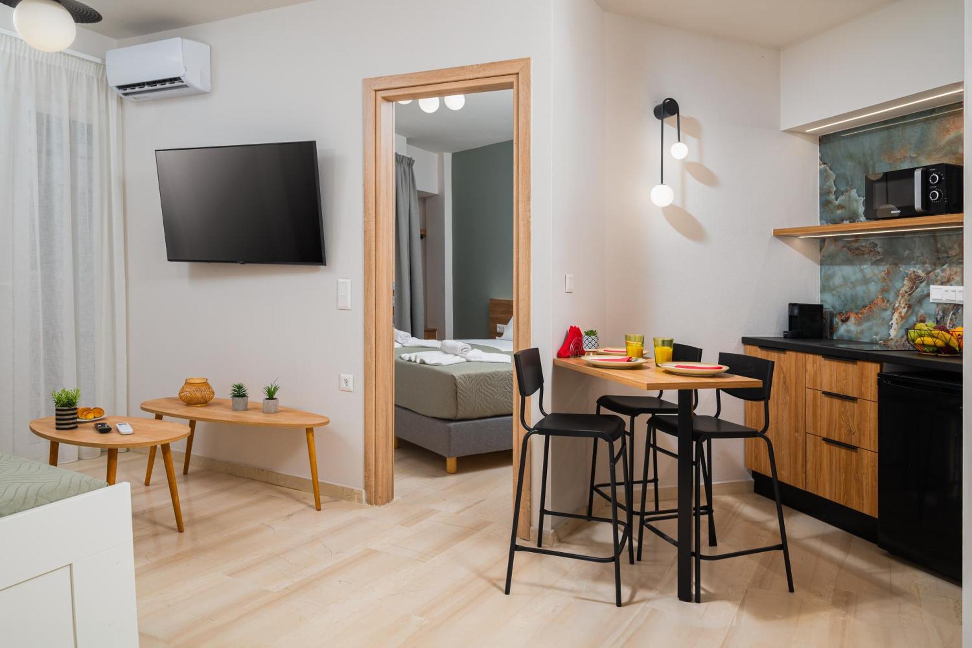 Makas Suites Khersónisos Eksteriør bilde